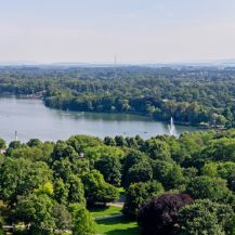 Luftbild von Hannover mit Blick auf den Maschsee. 